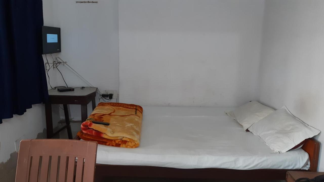 Hotel Yuvraj 파트나 객실 사진